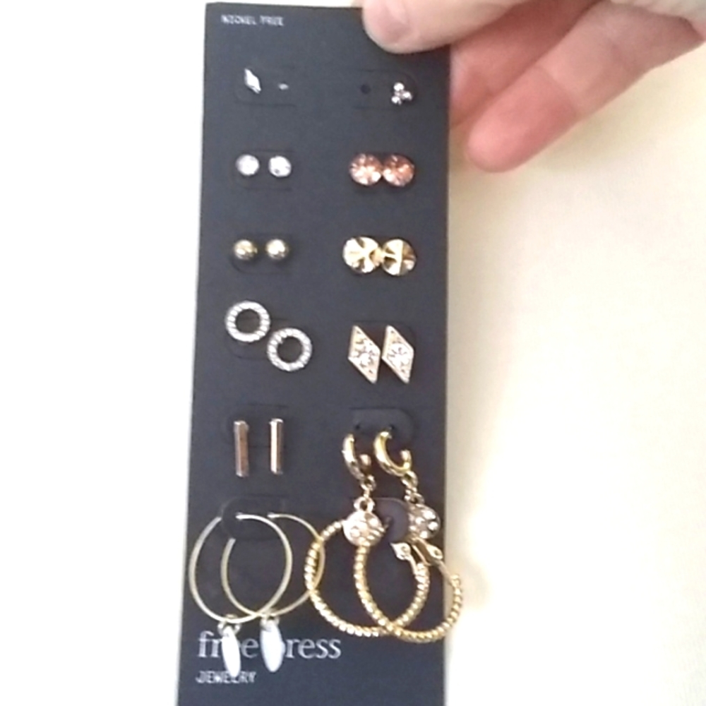 10 Pairs of Earrings